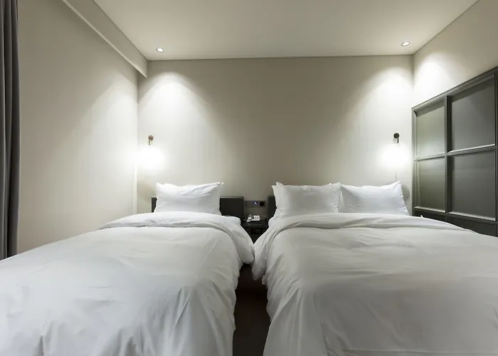 Lemong Hotel 3*